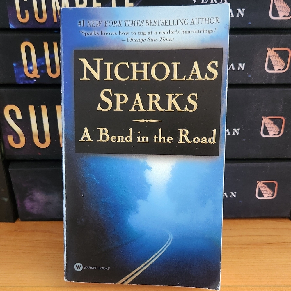 Nicholas Sparks - A Bend in the Road (Blue Paperback)